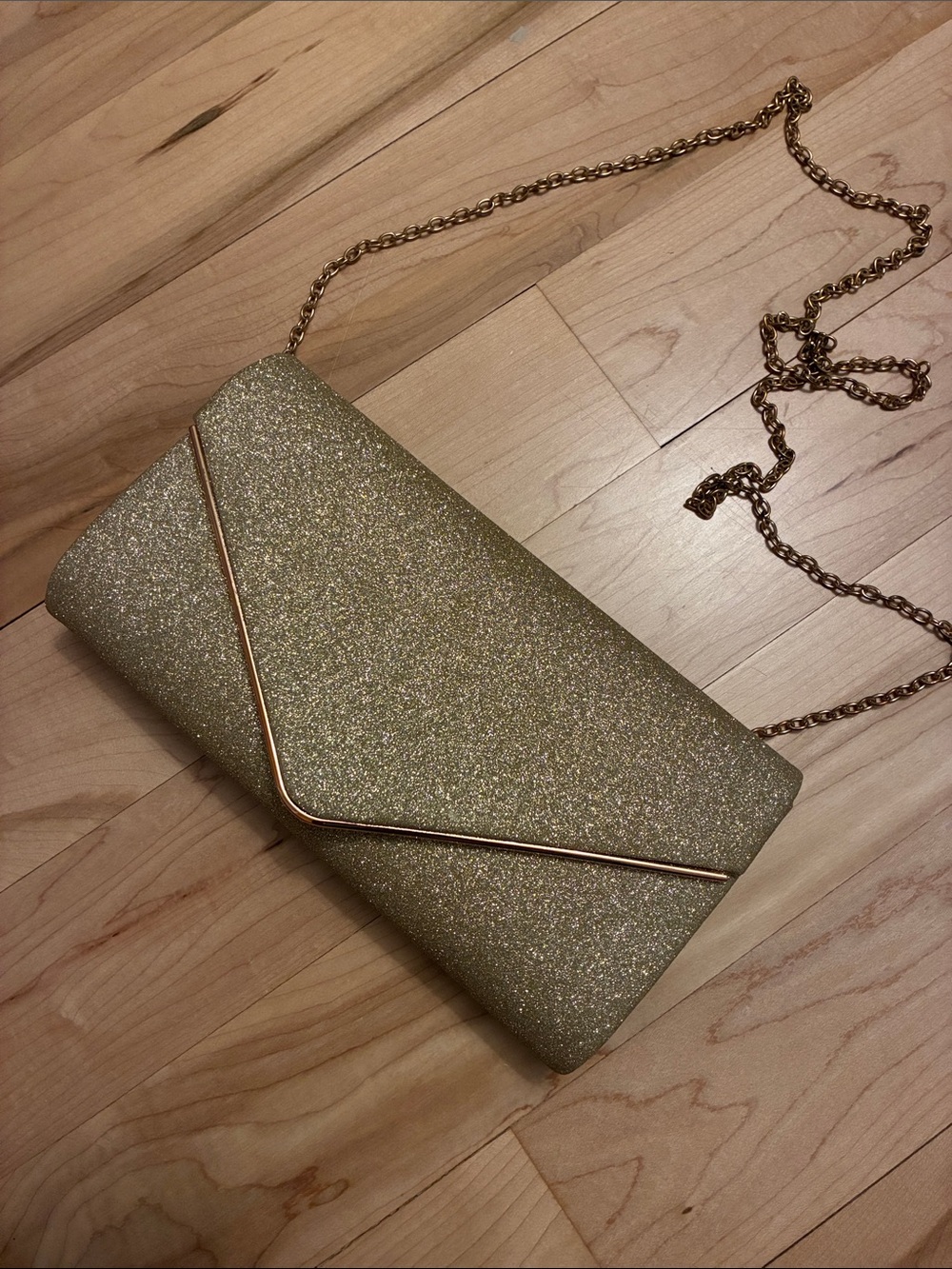 Gold Glitter Envelope Clutch with Detachable Chain Strap - Picture 3 of 6